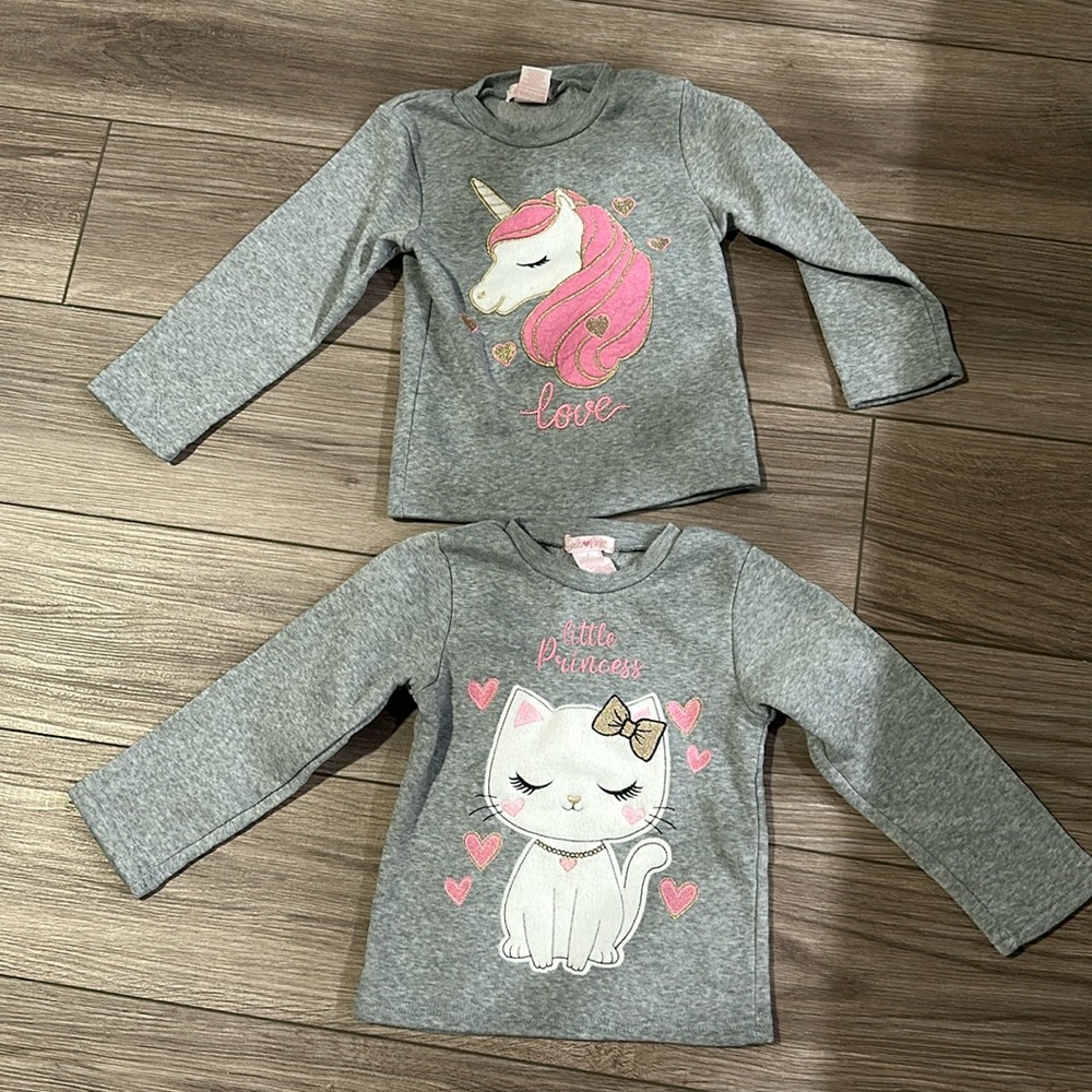 Girls sweatshirt crew necks 💘